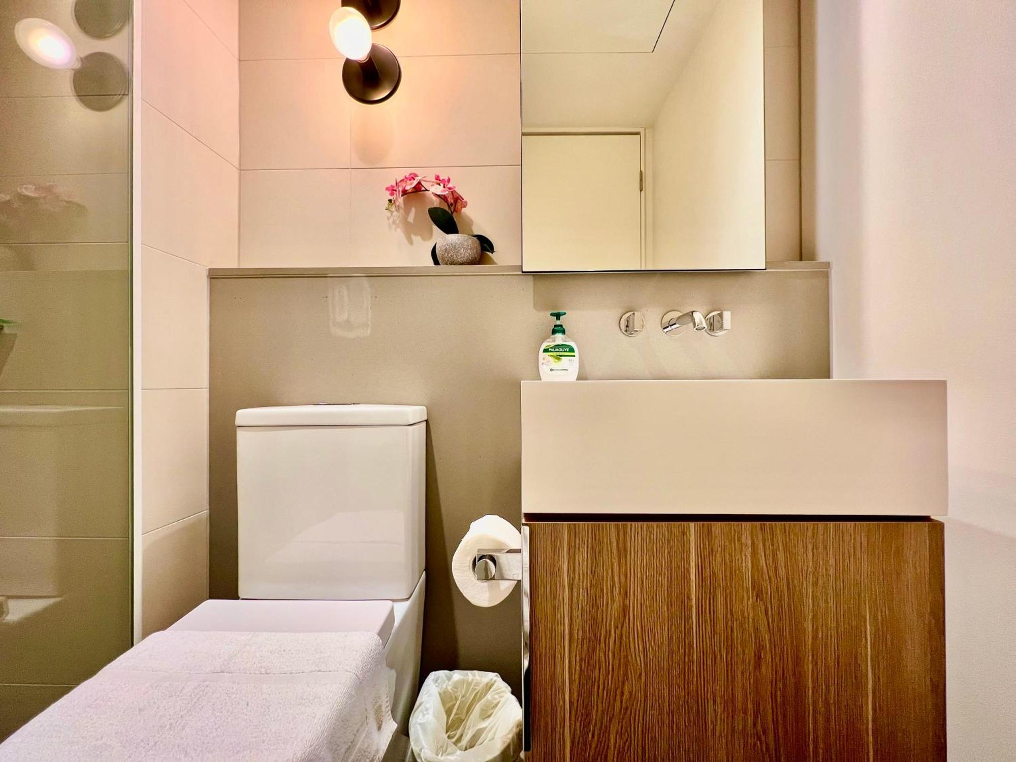 Highrise Best Location 2 Bedrooms & 2 Bathrooms Melbourne Exterior photo