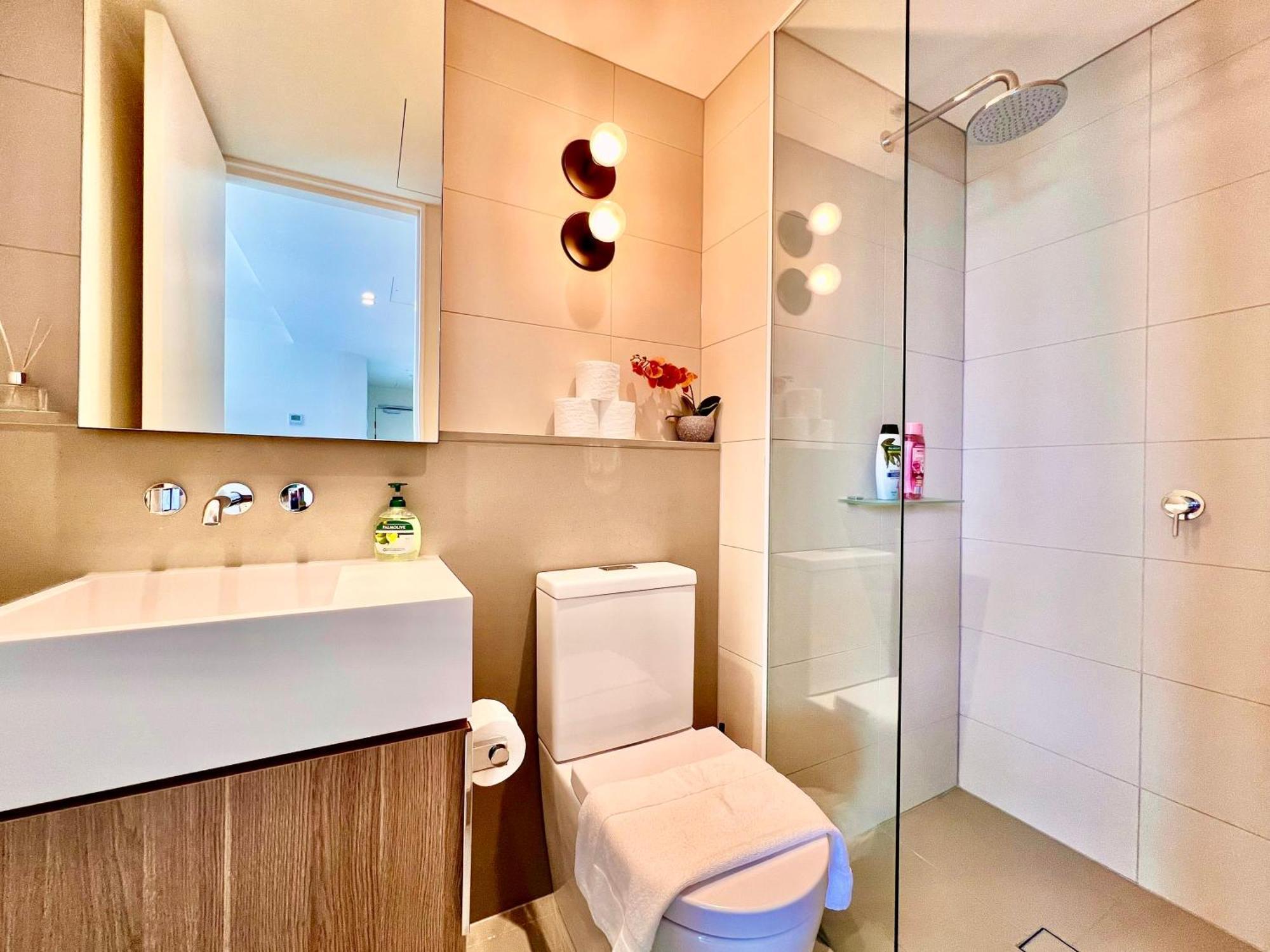 Highrise Best Location 2 Bedrooms & 2 Bathrooms Melbourne Exterior photo
